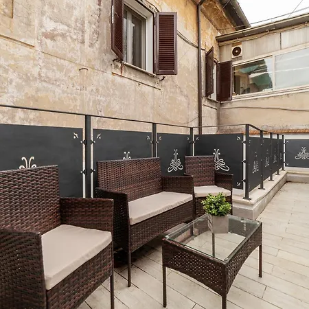 アパート Mm Piramide