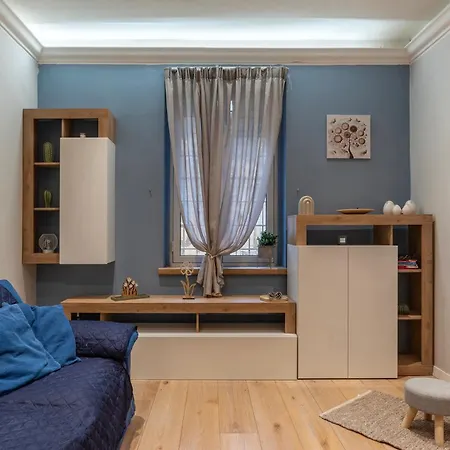 Mm Piramide アパート *