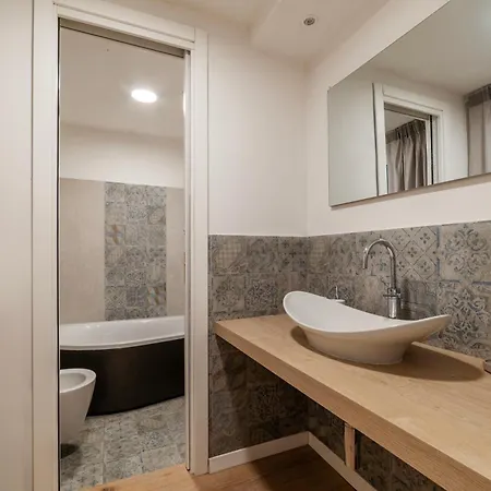 Mm Piramide アパート ローマ