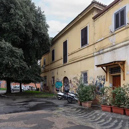 Mm Piramide Apartamento Roma